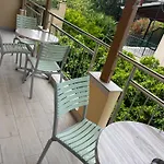 George アパートホテル
