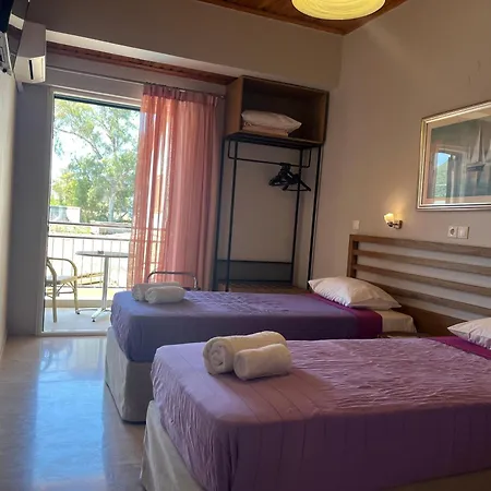 George מלון דירות 3*