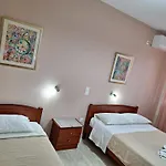 Aparthotel George 3*