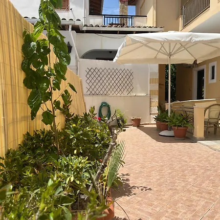 Aparthotel George 3*
