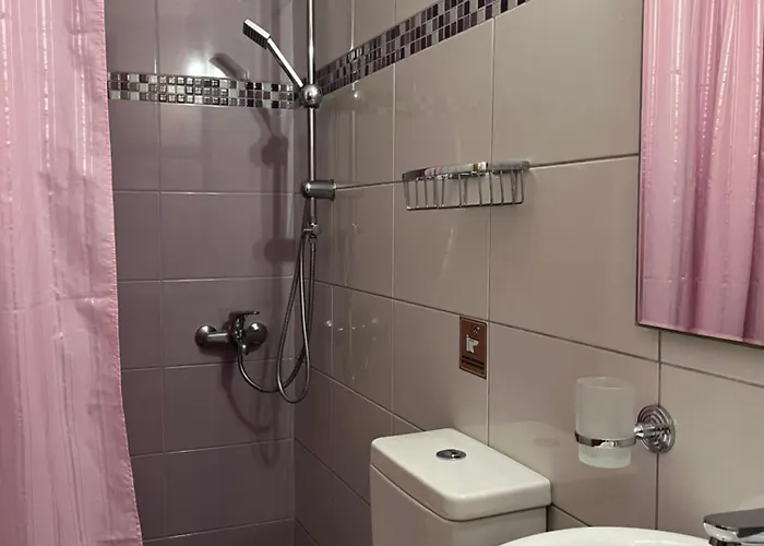 George 3* Vasiliki (Lefkada)